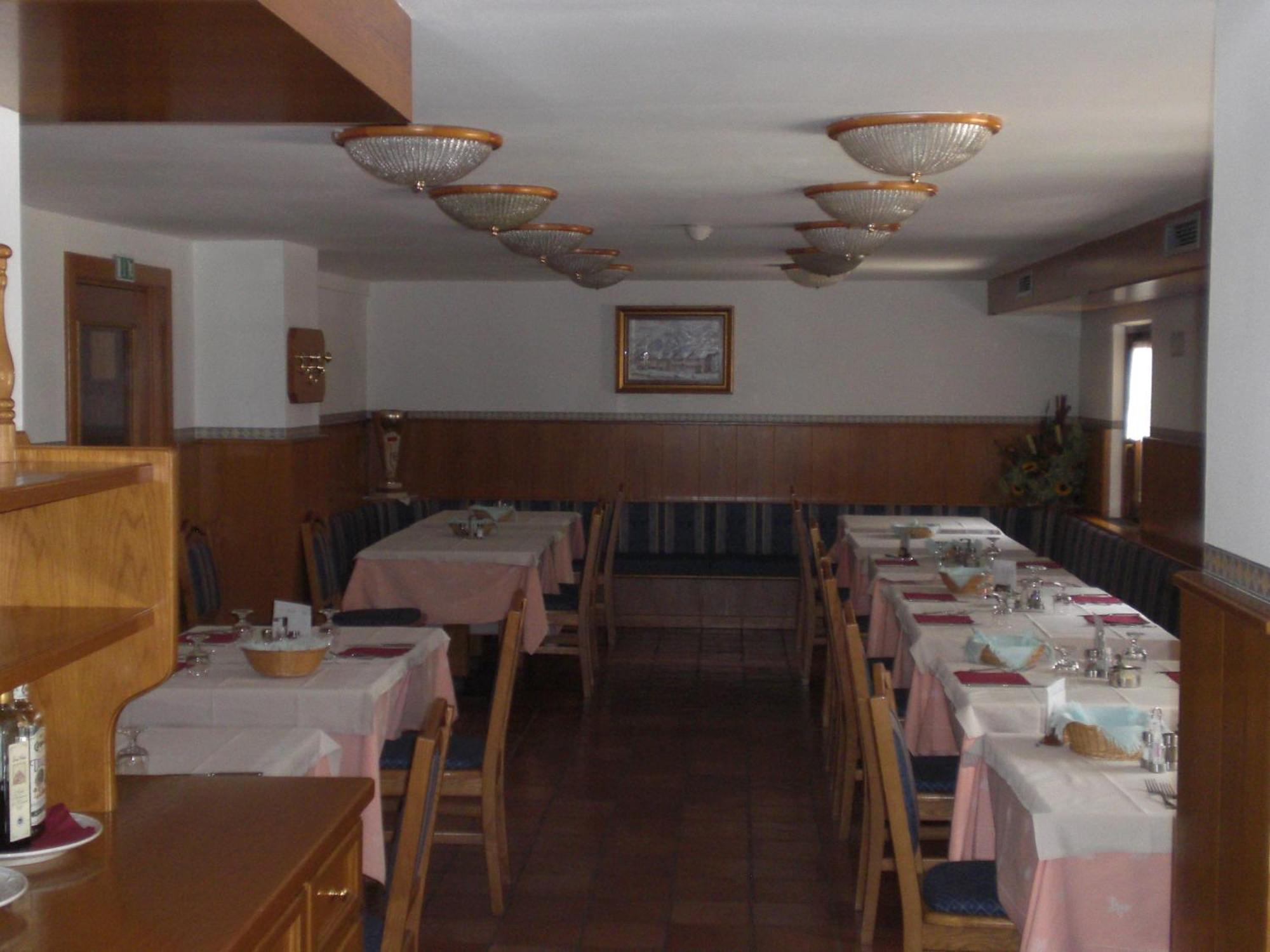 Hotel Edelweiss 파쏘델토날레 외부 사진