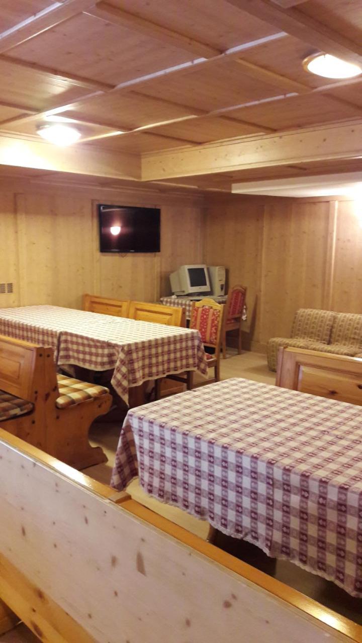 Hotel Edelweiss 파쏘델토날레 외부 사진