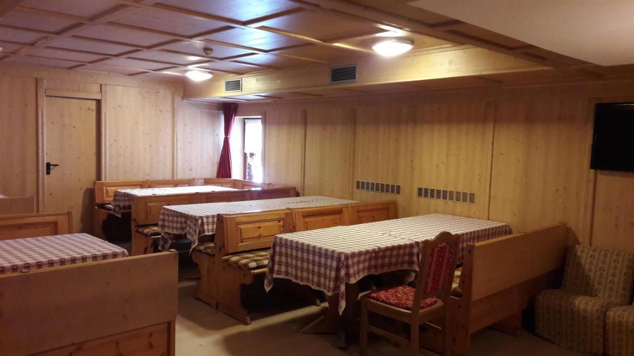 Hotel Edelweiss 파쏘델토날레 외부 사진