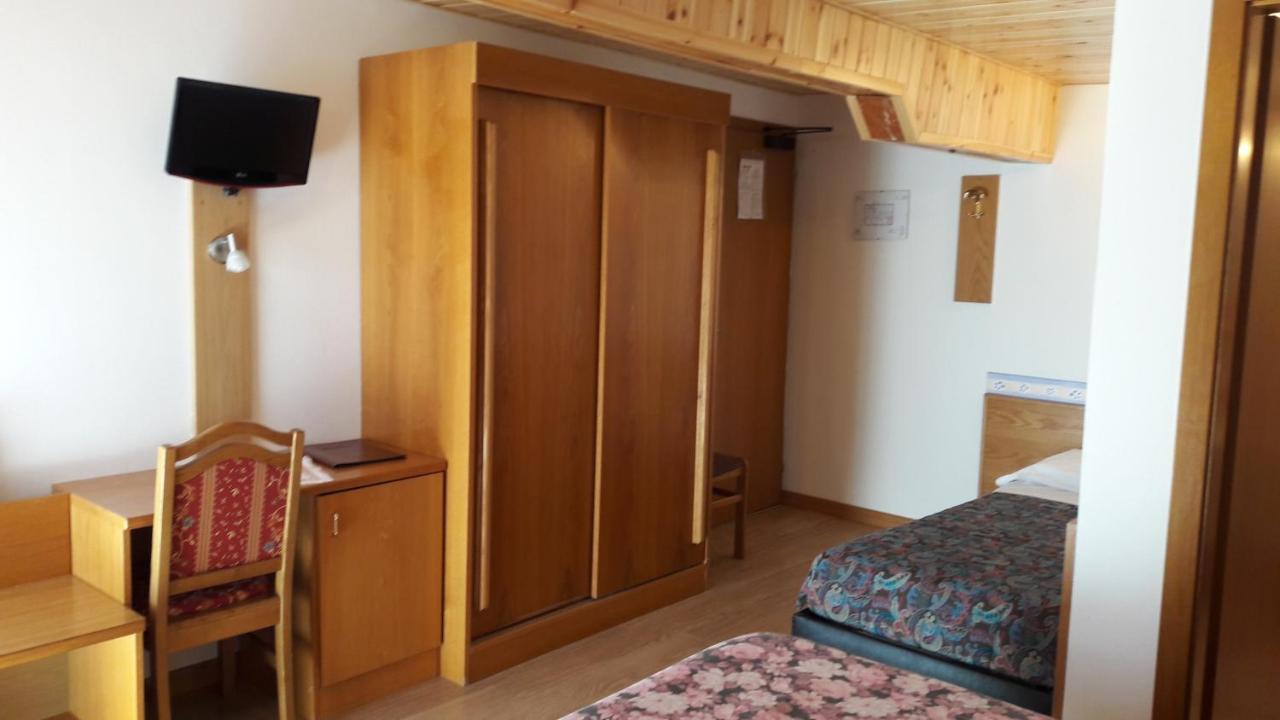 Hotel Edelweiss 파쏘델토날레 외부 사진