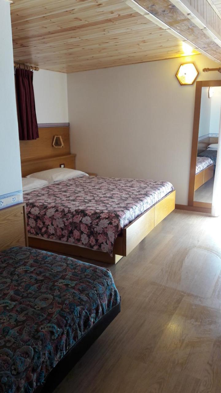 Hotel Edelweiss 파쏘델토날레 외부 사진