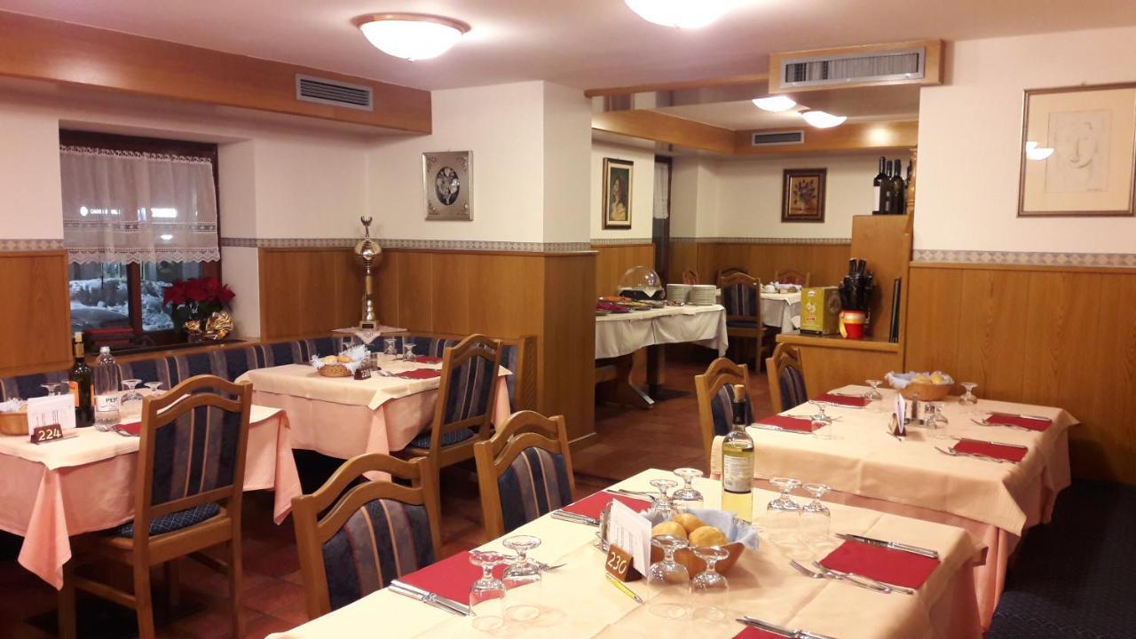 Hotel Edelweiss 파쏘델토날레 외부 사진